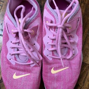 Womens Nike Shoes Size 9